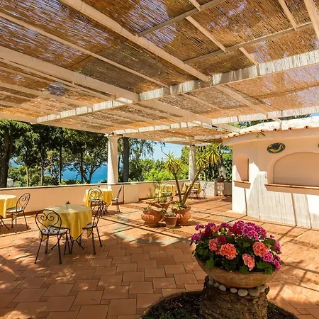 Hotell Casa Caprile 3*