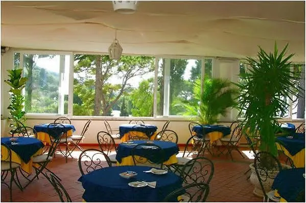Casa Caprile Hotell 3*